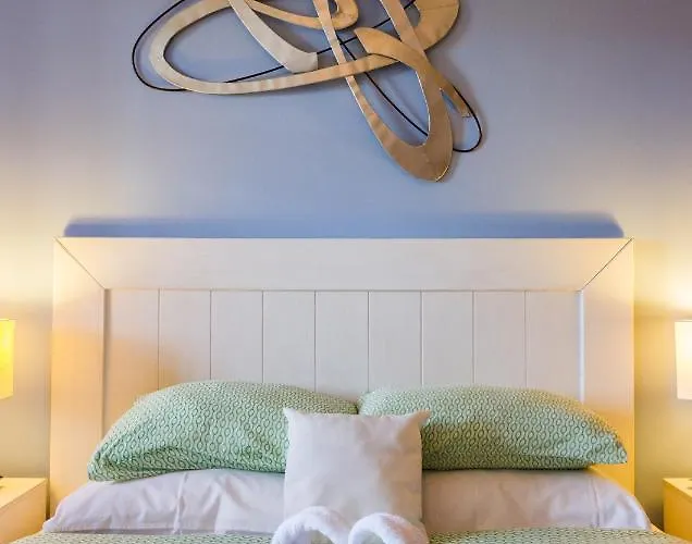 Sunset In Paradise Cotillo