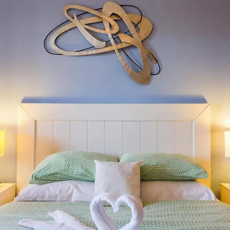 Sunset In Paradise Cotillo